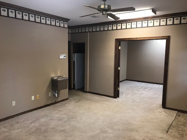 More Photos Of 7840 Pine Forest Rd, Pensacola Office For Sale