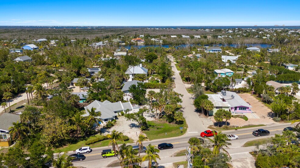 More Photos Of , Sanibel General Retail For Sale