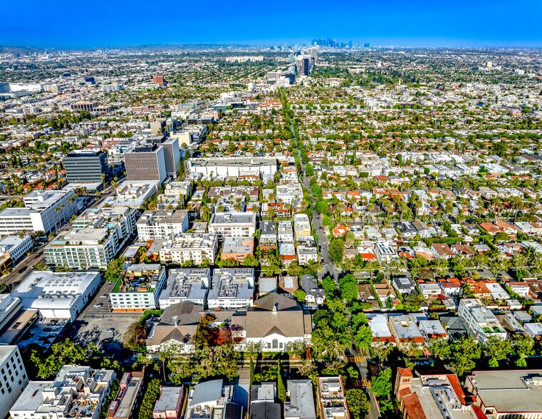 More Photos Of 232 S Doheny Dr, Beverly Hills Land For Sale