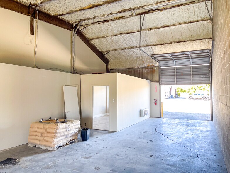 More Photos Of 8967 Castille Rd, Baton Rouge Warehouse For Lease