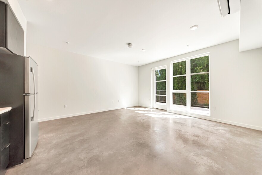 More Photos Of 4750 N Albina Ave, Portland Apartments For Sale