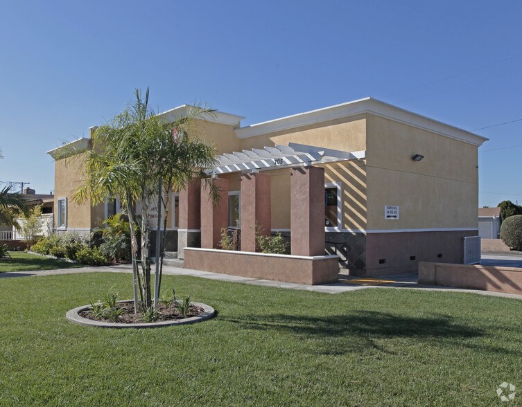 More Photos Of 705 S State College Blvd, Anaheim Medical For Sale