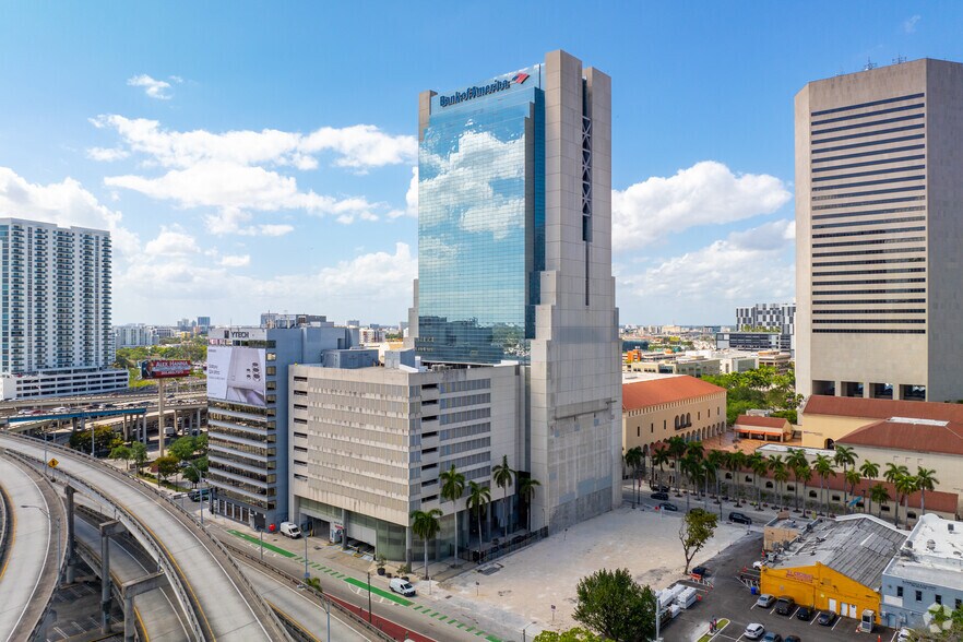Primary Photo Of 150 W Flagler St, Miami Office For Lease