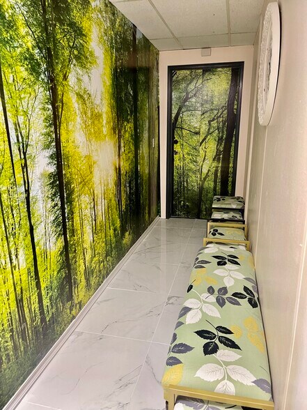 More Photos Of 8943-8951 Complex Dr, San Diego Office For Sale