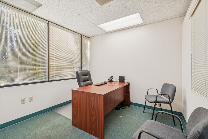 More Photos Of 3816 Gunn Hwy, Tampa Loft Creative Space For Sale