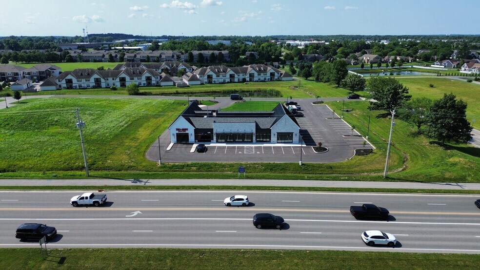 More Photos Of 7953 Highfield Dr, Lewis Center Storefront For Lease