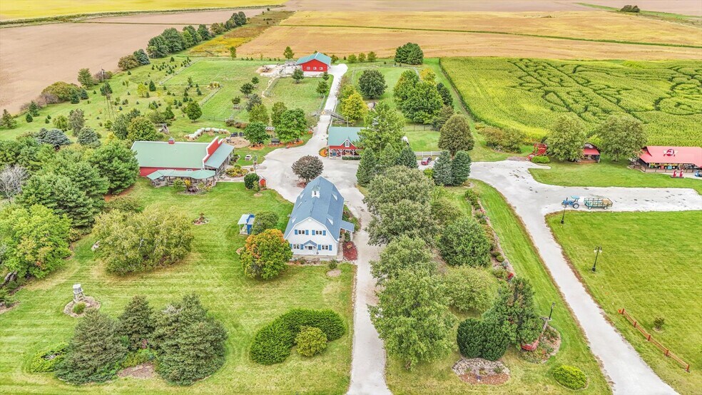 More Photos Of 1356 County Road 2900 N, Rantoul Specialty For Sale