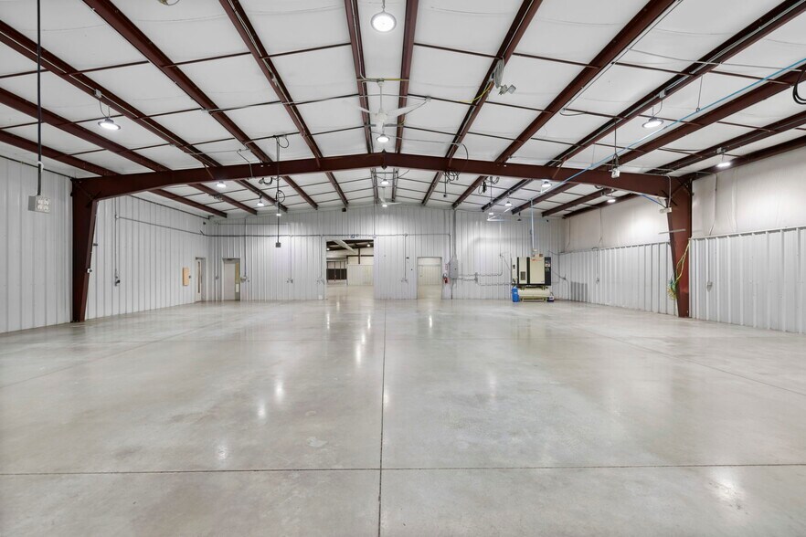 More Photos Of 110 Commercial Blvd, Flat Rock Manufacturing For Sale