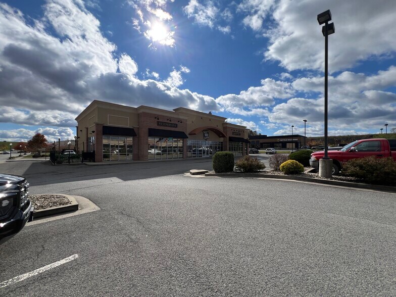 More Photos Of 139 Conference Center Way, Bridgeport General Retail For Lease