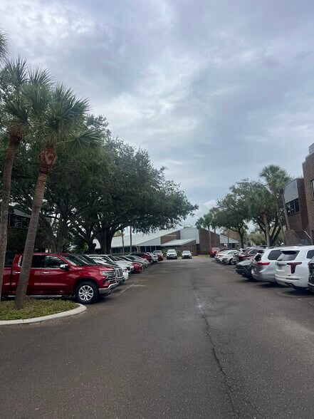 More Photos Of 10008 N Dale Mabry Hwy, Tampa Medical For Lease
