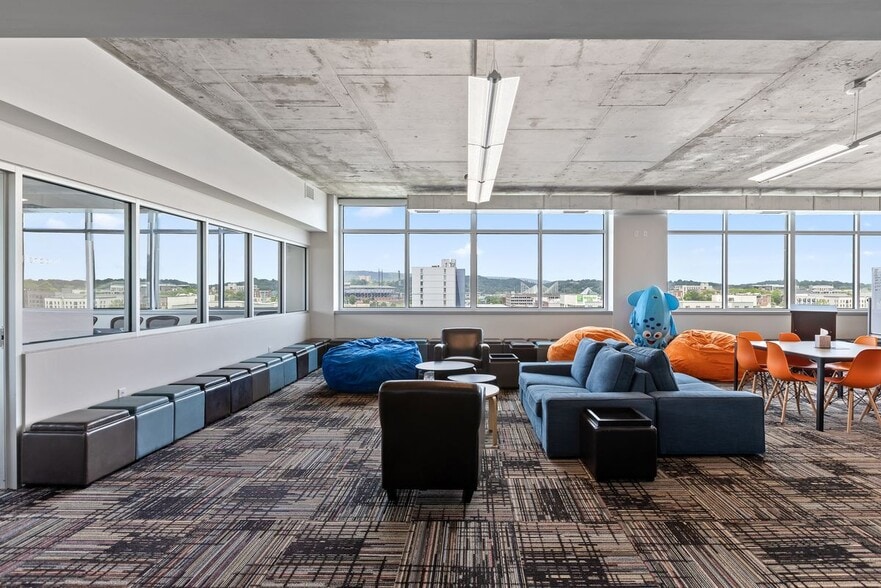 More Photos Of 605 Chestnut St, Chattanooga Loft Creative Space For Lease