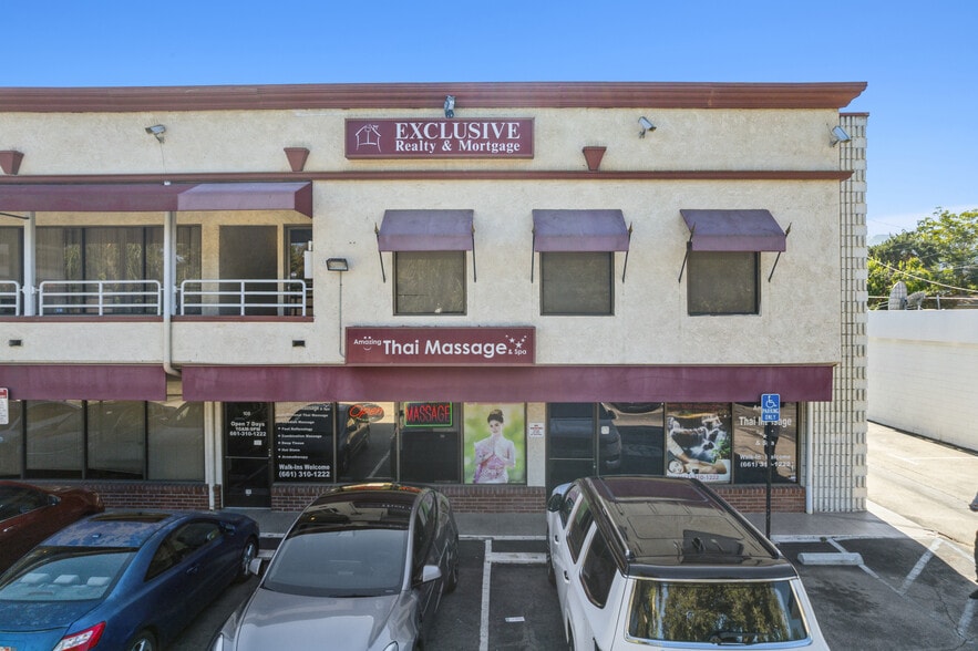 More Photos Of 23942-23945 Lyons Ave, Santa Clarita Storefront Retail Office For Lease