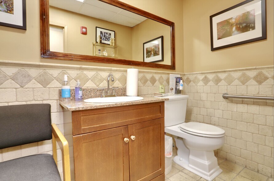 More Photos Of 1590 Anderson, Fort Lee Apartments For Lease