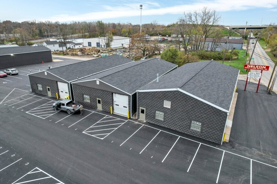 More Photos Of 572 S Nelson Rd, Columbus Unknown For Lease