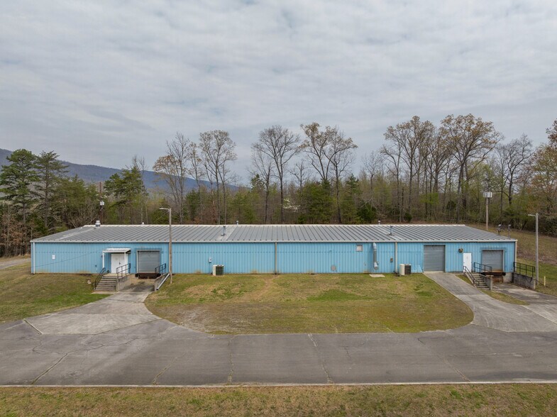 More Photos Of 205 Industrial Pike, Whitwell Manufacturing For Sale
