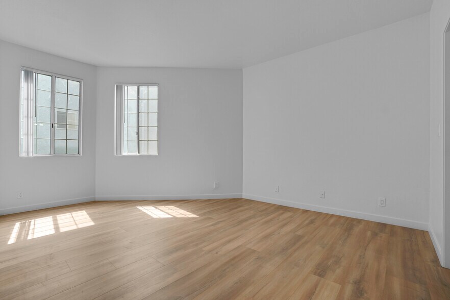 More Photos Of 519 South St, Glendale Apartments For Sale