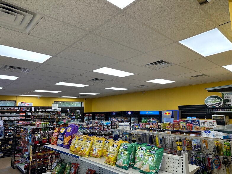 More Photos Of 531 S Main St, Wilkes Barre Service Station For Sale