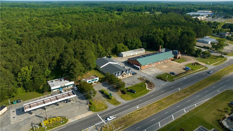 More Photos Of 7002 George Washington Memoria Hwy, Gloucester Office For Sale