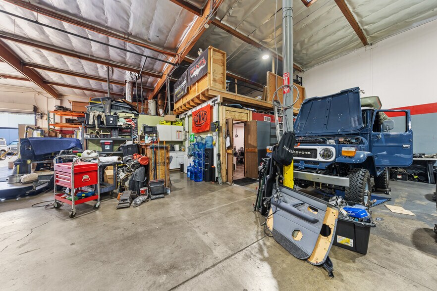 More Photos Of 23282 Peralta Dr, Laguna Hills Warehouse For Sale