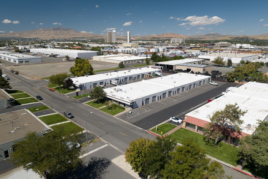 More Photos Of 390 Freeport Blvd, Sparks Flex For Lease