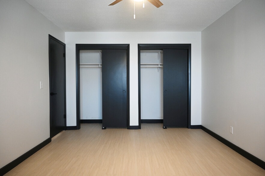 More Photos Of 809 N 121st St, Omaha Apartments For Sale