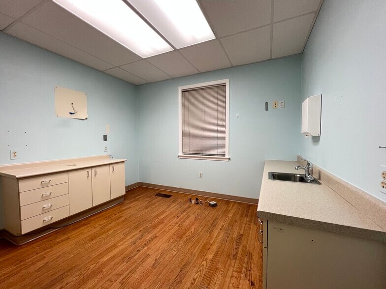 More Photos Of 508 Cynwood Dr, Easton Rehabilitation Center For Sale