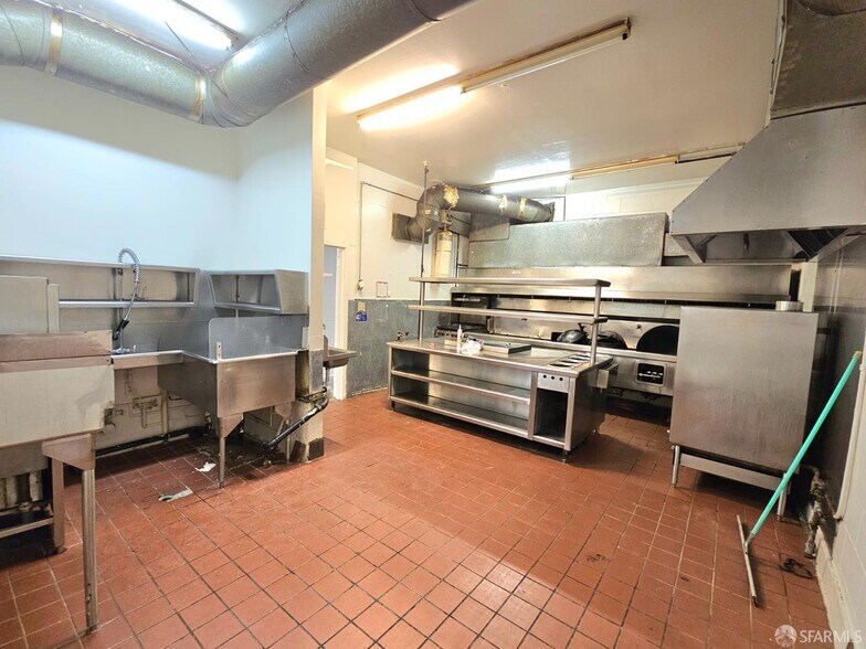 More Photos Of 823 Webster St, Oakland Storefront Retail Residential For Sale