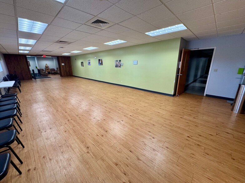 More Photos Of 251 N Center St, Joliet Assisted Living For Sale