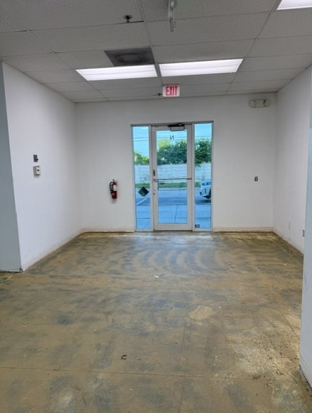 More Photos Of 5001 NW 13th Ave, Pompano Beach Warehouse For Lease