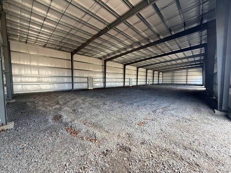More Photos Of 420 McClurg Rd, Youngstown Warehouse For Sale
