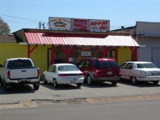 Primary Photo Of 101 Caldwell St, Paris Restaurant For Lease