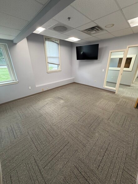 More Photos Of 220 Reservoir St, Needham Office For Lease