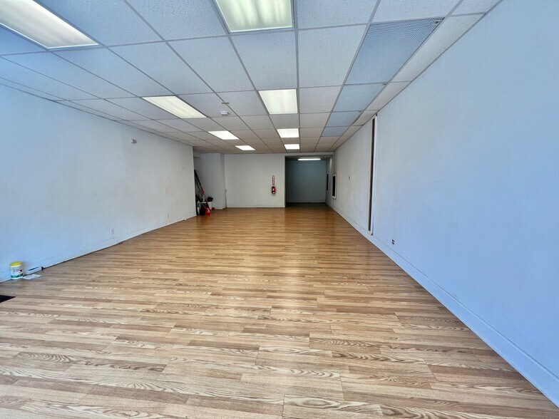 More Photos Of 161 E Main St, Mount Kisco Storefront Retail Residential For Lease