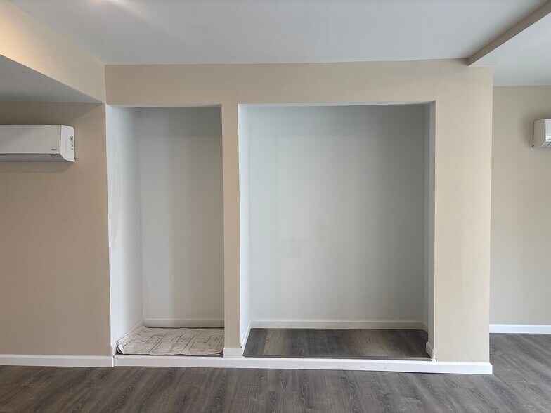 More Photos Of 14 West Ave, Woodstown Storefront Retail Office For Lease