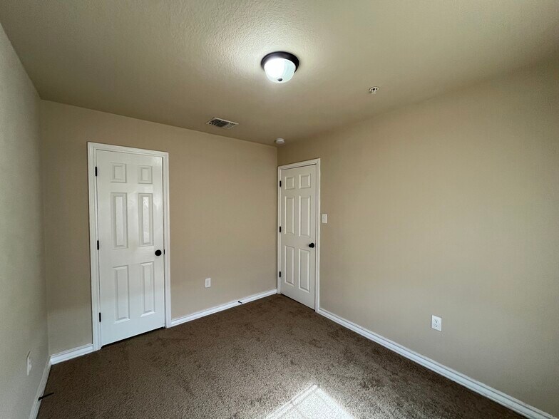 More Photos Of 6309 Attucks Ln, San Antonio Multifamily For Sale