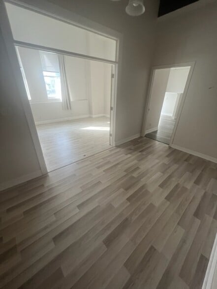 More Photos Of 120 S Dixie Hwy, West Palm Beach Storefront Retail Office For Lease