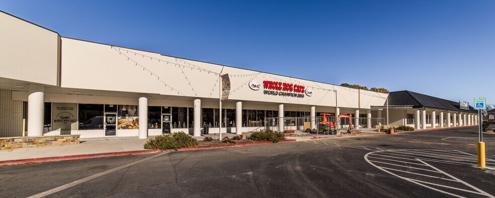 More Photos Of 2516 Cantrell Rd, Little Rock Unknown For Lease