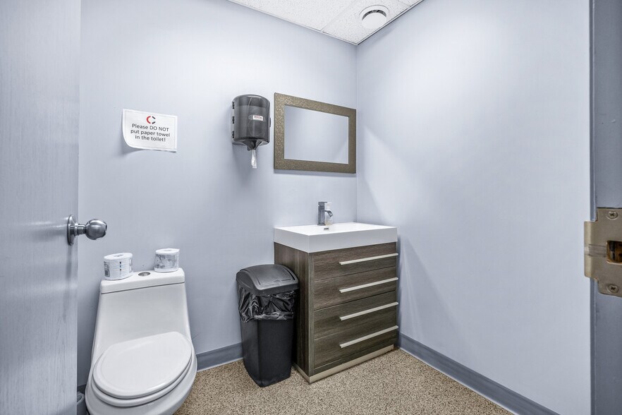 More Photos Of 501075 RR 14, Lloydminster Manufacturing For Sale