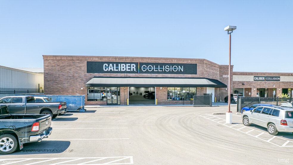 More Photos Of 3959-3979 N Oracle Rd, Tucson Auto Repair For Sale