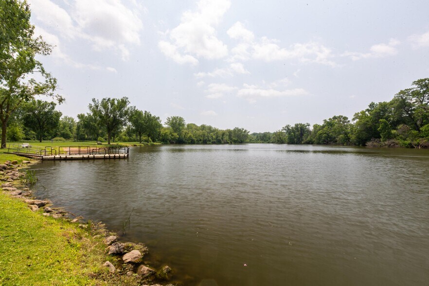 More Photos Of N18078 County Road T, Galesville General Retail For Sale