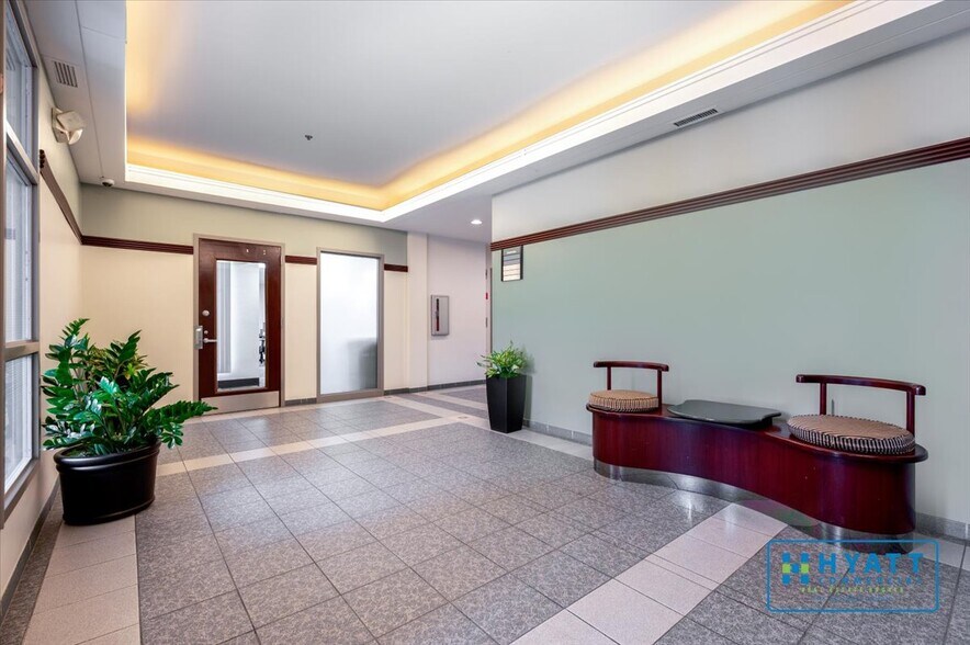 More Photos Of 14409 Greenview Dr, Laurel Medical For Lease