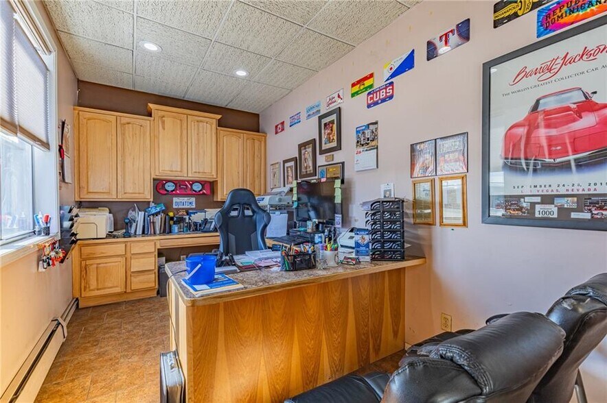 More Photos Of 4577 S Lake Rd, Brockport Auto Dealership For Sale