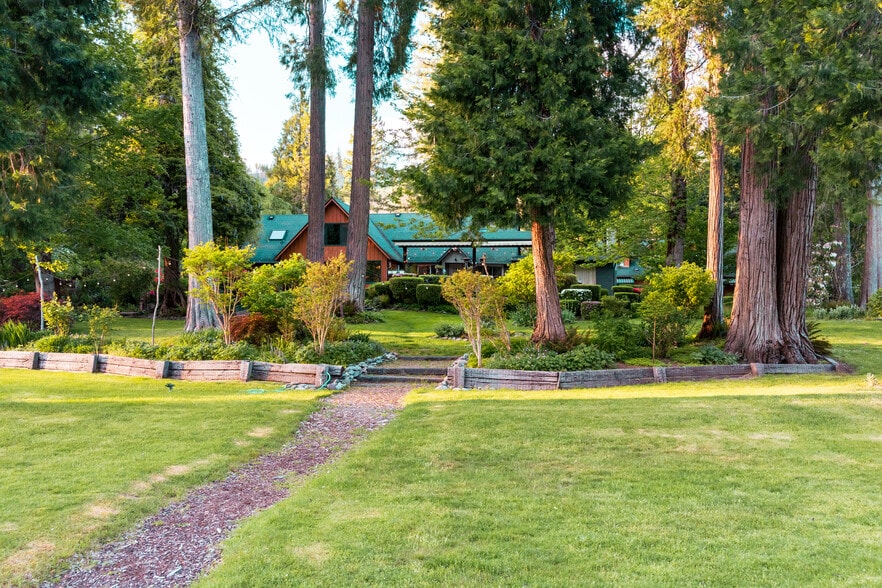 More Photos Of 49198 McKenzie Hwy, Vida Hospitality For Sale