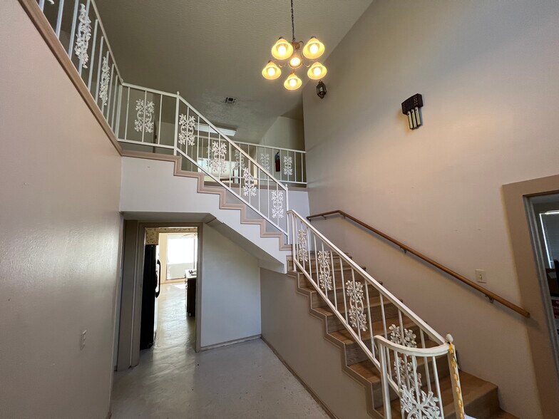 More Photos Of 3770 Private Road 3439, Longview Flex For Sale