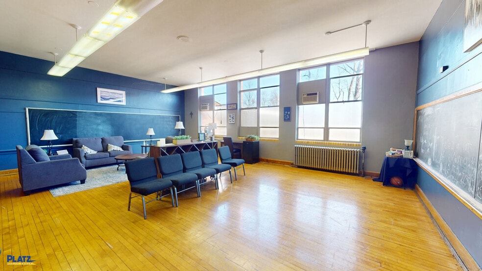 More Photos Of 2722 W Liberty St, Girard Specialty For Sale