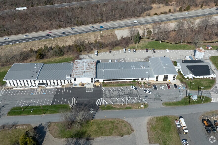 More Photos Of 40 Washington St, Westborough Research And Development For Lease