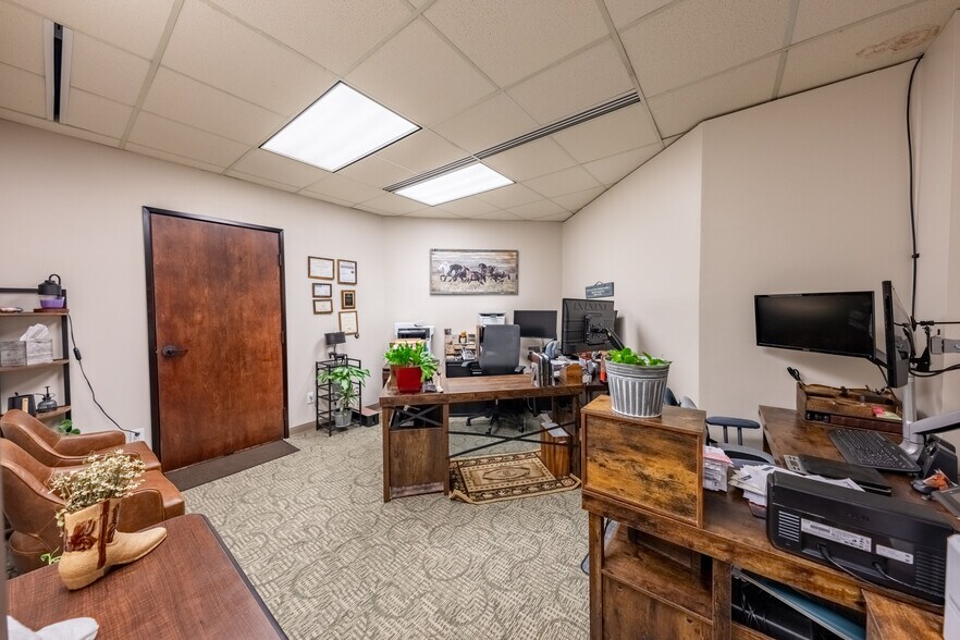 More Photos Of 100 2nd St E, Whitefish Office For Sale