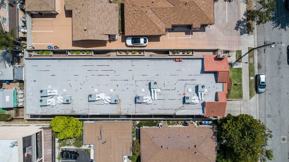 More Photos Of 320 N Belmont St, Glendale Apartments For Sale
