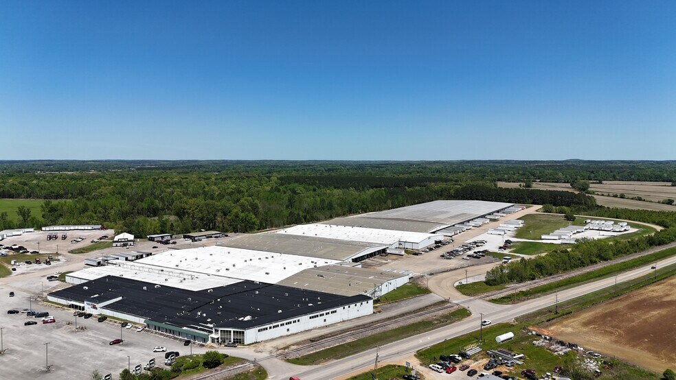 More Photos Of 6451 Highway 15 N, Blue Mountain Distribution For Lease