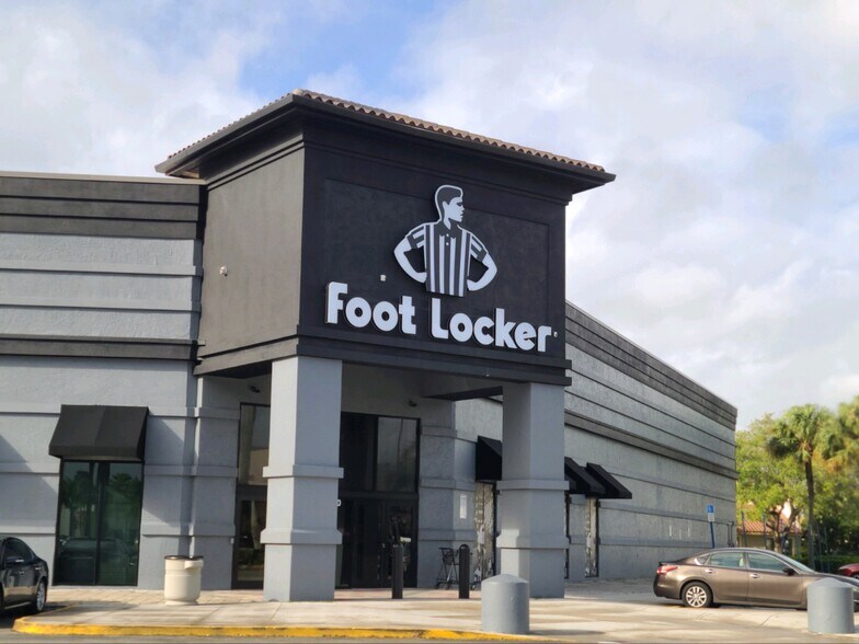 More Photos Of 11900-12128 SW 88th St, Miami Unknown For Lease